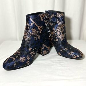 G by Guess Jacquard Tapestry Embroidered Block Heel Ankle Boot 7.5 Blue Black